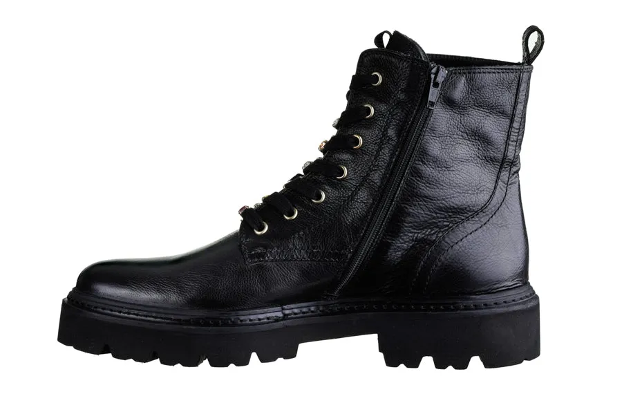 Don Lancia Black
