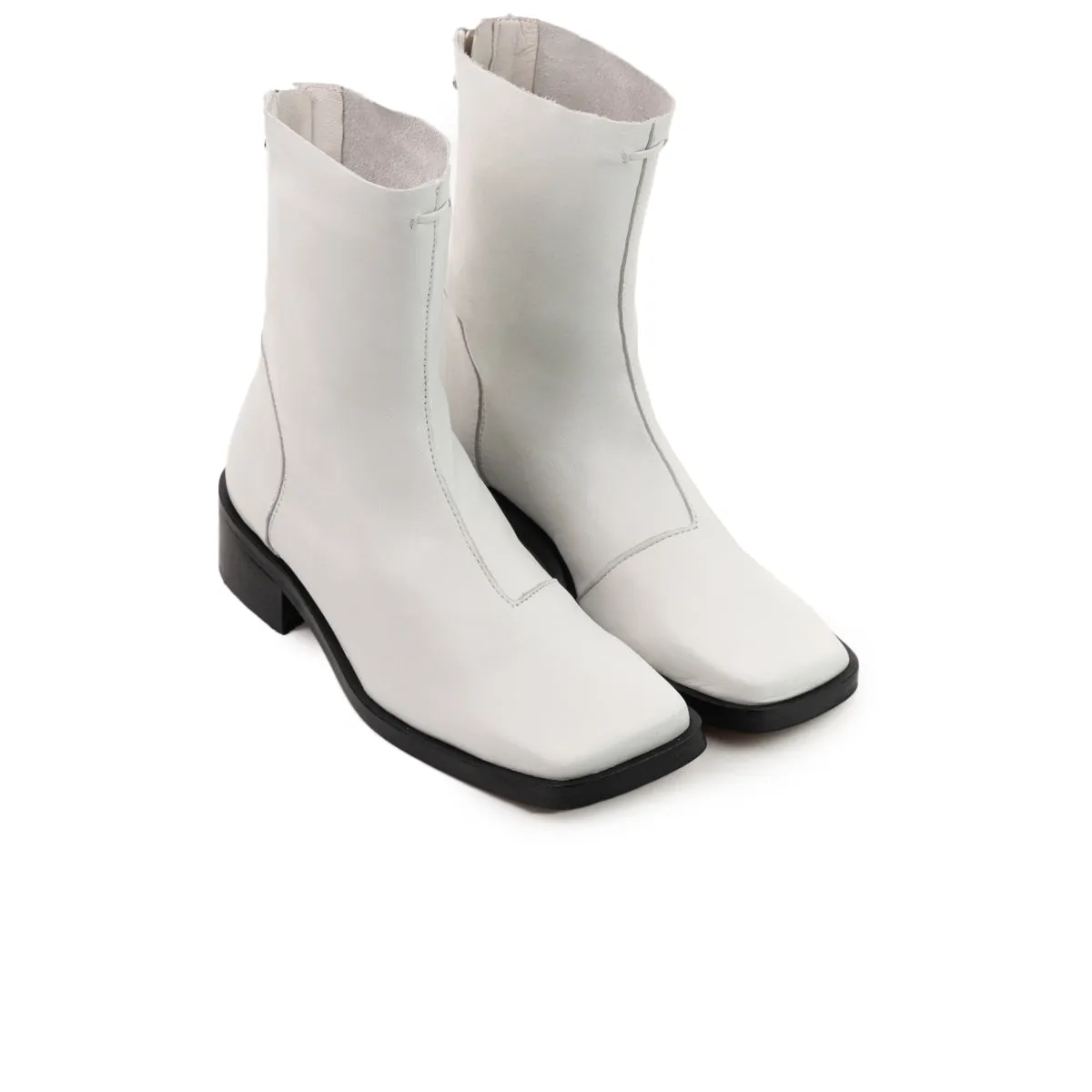 Jaca White Leather