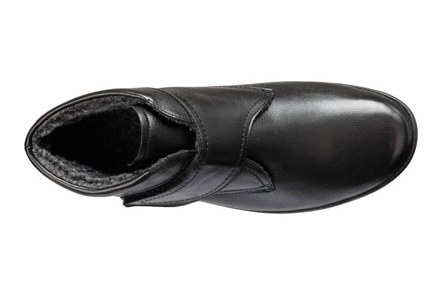 Sem Stevie Leather