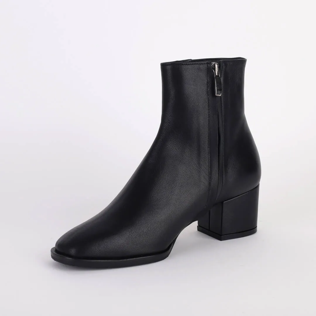 *UK size 2.5 - MOSTO - black , 5cm heels