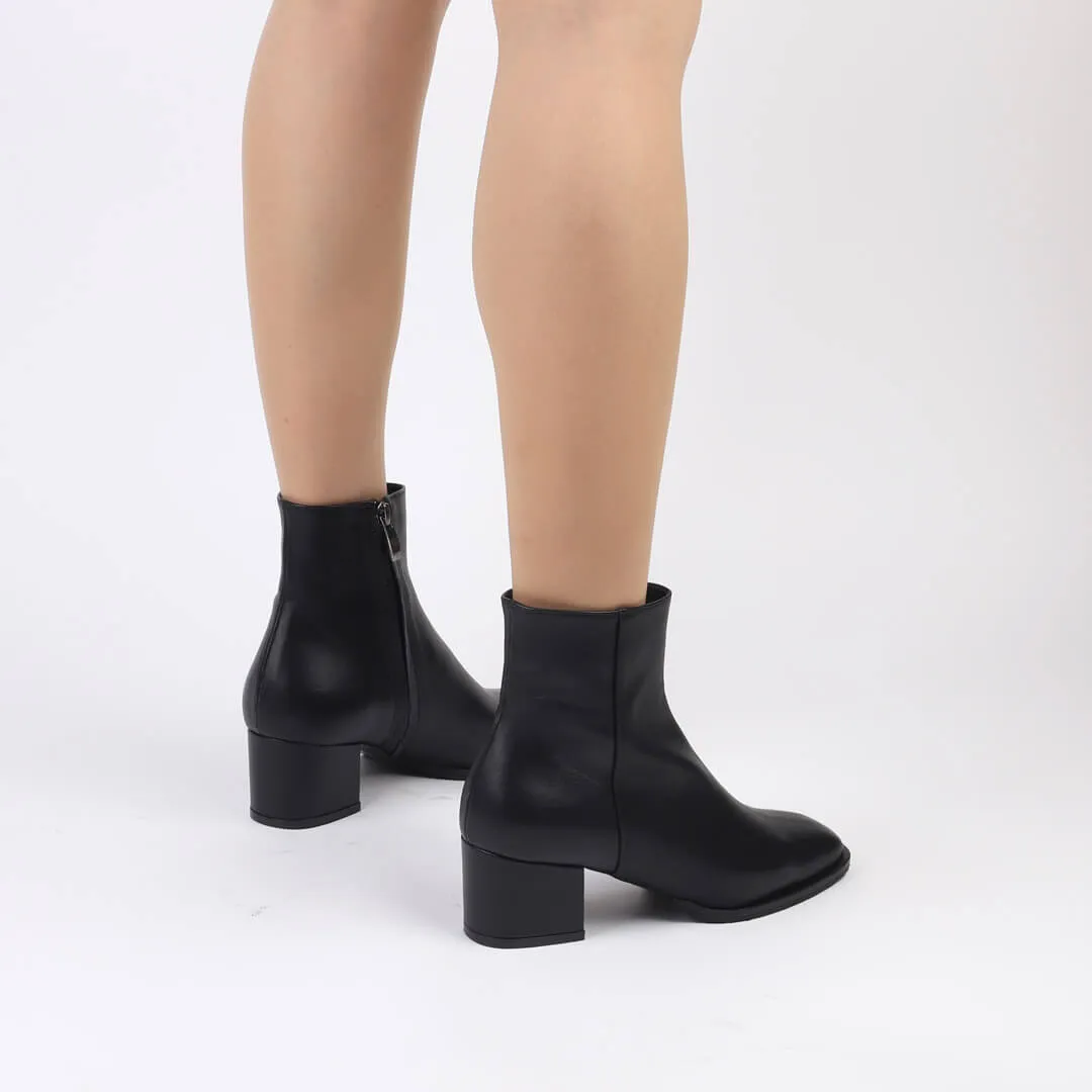*UK size 2.5 - MOSTO - black , 5cm heels