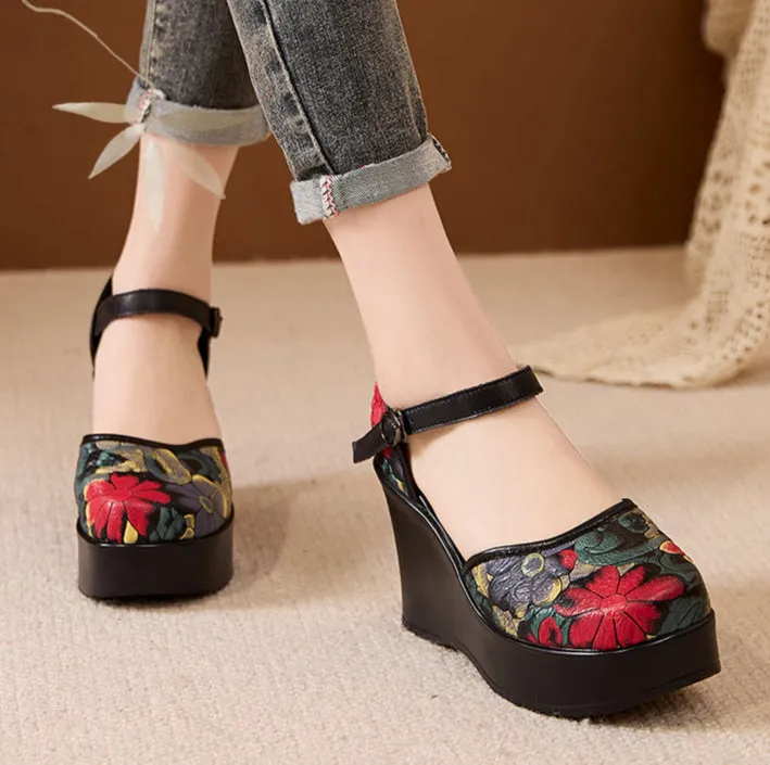 Women's Ethnic Style Retro Genuine Leather Printed Wedge Sandals